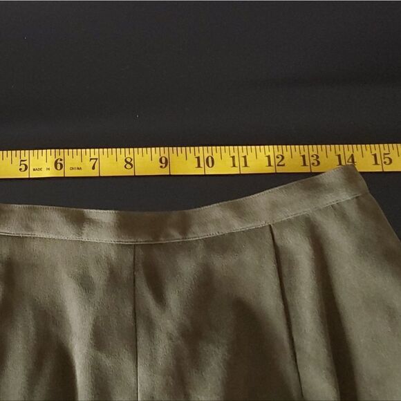 Robert Louis Pants Sz M Olive green with Fall Leaves - Picture 9 of 10